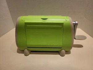 Cricut Provo Craft Cuttlebug Die Cutting Machine - Green, Craft Tool - Picture 1 of 12