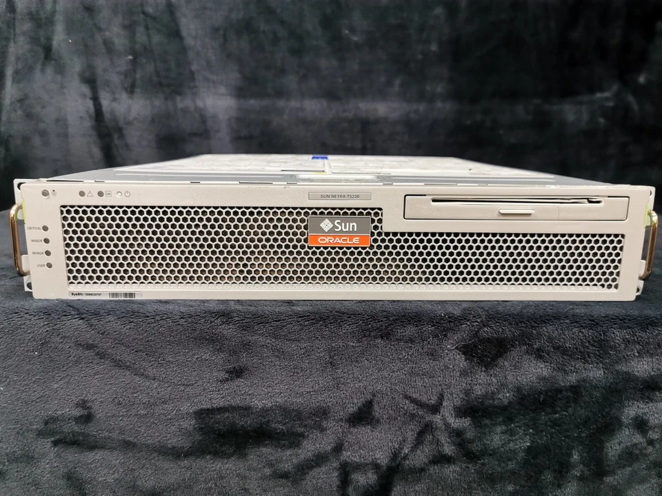 Sun Oracle Microsystems Sun Netra T5220 Vintage Server - Image 1 of 4