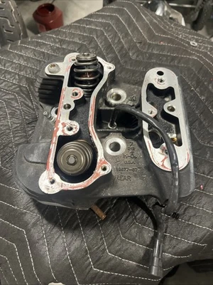 07-20 Harley-Davidson Sportster 1200 OEM MOTOR EXTREMO SUPERIOR CULATA TRASERA Foto 1 de 4