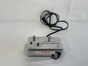 Radio Shack Archer 15-1113A UHF VHF FM 20dB Signal Amplifier 117VAC 60Hz 3.6W - Picture 1 of 5