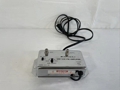Radio Shack Archer 15-1113A UHF VHF FM 20dB Signal Amplifier 117VAC 60Hz 3.6W - Image 1 of 4