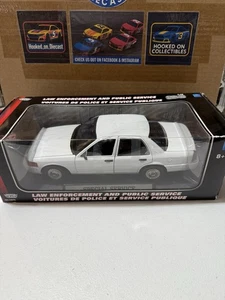 Ford Crown Victoria Interceptor Law Enforcement Special Service 1/18 Diecast - Picture 1 of 8