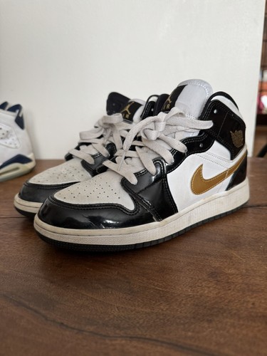Nike Air Jordan 1 Mid Sneakers Bambini Giovani 5Y Nero Oro Stringate Activewear