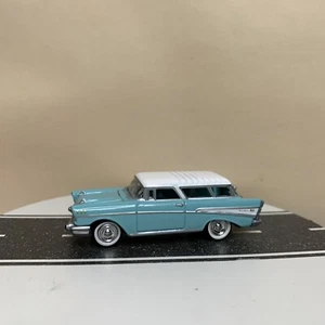 Johnny Lightning Tri-Chevy 1957 ‘57 Nomad Wagon Light Blue/White Two-Tone 1:64 - Picture 1 of 12
