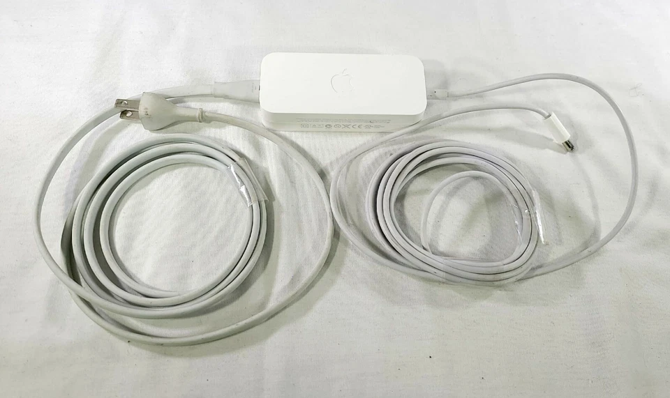 Original OEM Apple Airport Extreme Base Station A1202 AC Power Adapter 12V  - Image 1 of 4