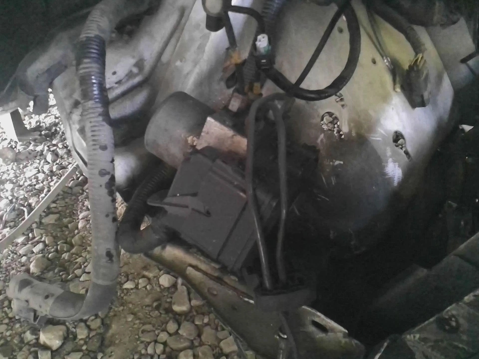 2010-2021 Ford Econoline Super Duty E250 E350 w/o Advance Trac 4 Wheel ABS OEM - Image 1 of 2