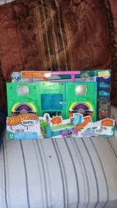 Hot Wheels Skate Boombox Skate Park Playset con 1 tastiera e pattini - Foto 1 di 2
