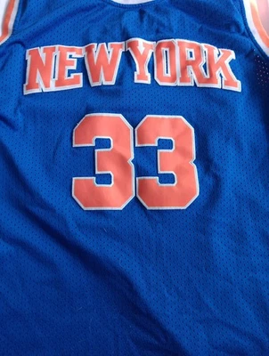 Camiseta deportiva de práctica Patrick Ewing azul y naranja de los New York Knicks (XL) Foto 1 de 4