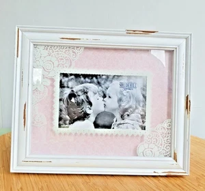 Photo frame, Shabby Chic Look with Delicate Filigree Lace Finish, Photo size 4x6 - Picture 1 of 5