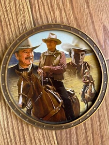 JOHN WAYNE "TALL IN THE SADDLE" 2ND EDITION AMERICAN ICON BRADFORD EXCHANGE - Picture 1 of 3