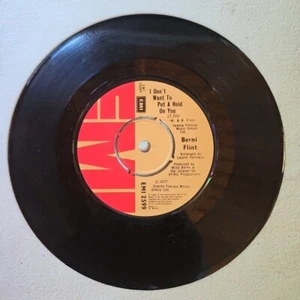Berni Flint - I Don't Want To Put a Hold On You 7" Single - 1977 UK Pressing - Picture 1 of 3