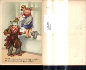 173220,Künstler Ak Scherz Humor Frau b. Fensterputzen Mann m. Putztuch a. Kopf S - Picture 1 of 1