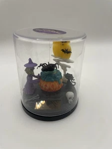 Halloween Solar Powered Scene Witch, Skull, Hanging Wiggling Spider - Picture 1 of 4