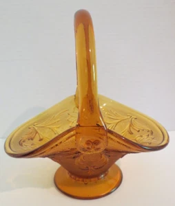 Tiara Amber Glass Sandwich Collection Basket w Handle - Picture 1 of 11