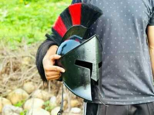 300 Spartan Movie King Leonidas Medieval Greek Helmet Movie LARP Cosplay Helmet - Picture 1 of 6