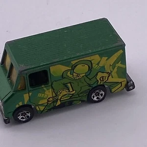 Hot Wheels Letter Getter Graffiti DJ Spin Records Van Green Yellow 1986 Toy Car - Picture 1 of 6