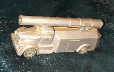 Walthers HO Great Circus Train Human Cannonball Truck Resin - Image 1 of 2