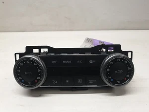 Mercedes C220 W204 2007-2011 Climate control unit A2048301454 - Picture 1 of 5