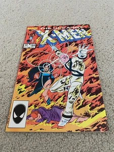 Uncanny X-men 184 VF 8.0 High Grade Wolverine Cyclops Storm Colossus - Bild 1 von 4