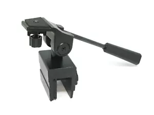 7 Day Shop Window Clamp Mount for Cameras, Binoculars and Scopes - Picture 1 of 3