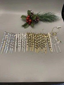 C6 Clear Gold White Iridescent Plastic Christmas Icicle Ornament Swirl 5” Lot 28 - Picture 1 of 5