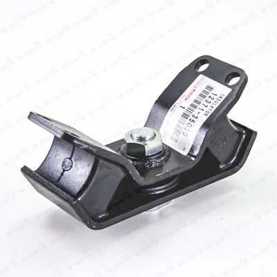 New Genuine OEM Toyota Land Cruiser 70 22R 2L 2LT Rear Engine Mount 12371-35030 - Image 1 of 4