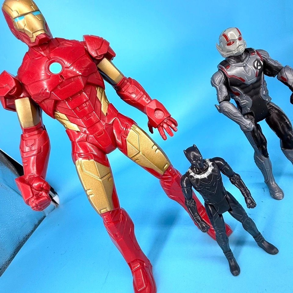 Lote de figuras de acción Marvel Avengers 12" Ironman, 6" Antman, 4" Black Panther Foto 1 de 4