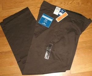Dockers Performance Pant Khaki Flat Front Relax Fit No Wrinkles Brown 30x32 New - Bild 1 von 2