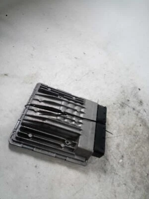 Módulo de control del motor BMW 330i 2006 ECM OEM 12147561685 166 k millas Foto 1 de 4
