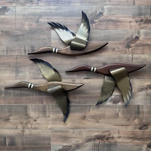 Maskentiere Gänse Vogel im Flug Holz Messing Wandbild Mid Century Modern 3D x3 - Bild 1 von 9