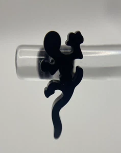 Surgical Steel Lizard Stud Earrings Black Plated Womens Salamander Gecko Skink - Picture 1 of 5