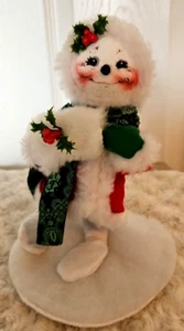 VTG  Annalee 7.5" Red Hooded Green Scarf Hand Muff Christmas Doll On Felt 1994 - Picture 1 of 5