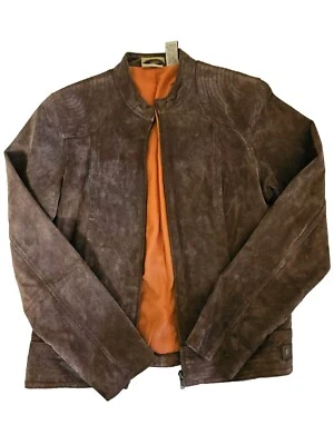 Chaqueta para mujer de cuero genuino tallada con volantes mediana Foto 1 de 4