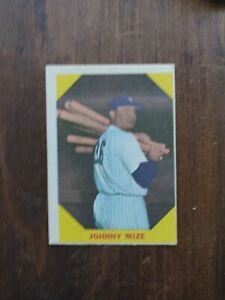 1960 Fleer #38 Johnny Mize  New York Yankees NO CREASES 