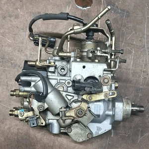 Bomba de inyección  OPEL CORSA (S93) 1.7 D Ber. 5p/d/1686cc - Picture 1 of 11