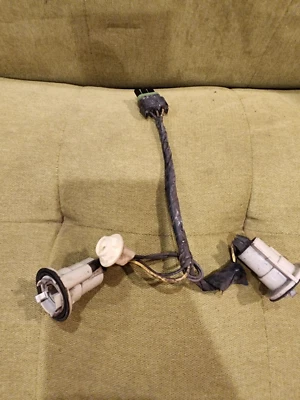 1980-1989 Cadillac DeVille Fleetwood Brougham Taillight Tail Light Harness OEM - Image 1 of 4