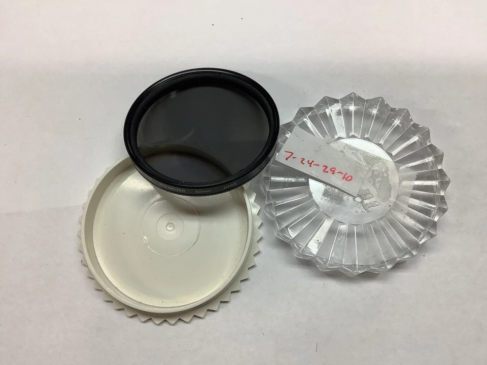 Tiffen 62 mm Polarizer Filter - Image 1 of 1