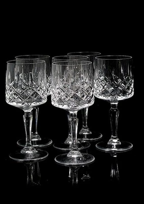 A SET OF SIX VINTAGE CRYSTAL D'ARQUES DURAND POLISHED WINE GLASSES 200ML. - image 1 of 4