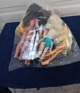 Lote de 10 muñecas mixtas todas necesitan pelo fijo = usadas - Imagen 1 de 13