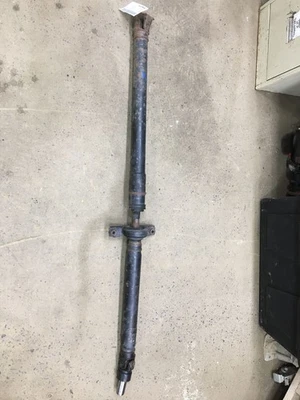 14 SUBARU FORESTER Rear Drive Shaft At (cvt) 2.5l U-joints Click Slightly - Image 1 of 4