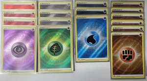 Pokemon: Crown Zenith. 17 Strukturierte Energien + 28 Folien / Glänzende Energie.  45 insgesamt. - Bild 1 von 2