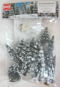 10 árboles nevados y muñeco de nieve Busch 6465 - Imagen 1 de 4