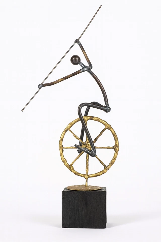 "Escultura Brutalista Monociclo Hombre Latón Soldado Metal Alambre Alto Mcm Arte 14"" De Colección" Foto 1 de 4