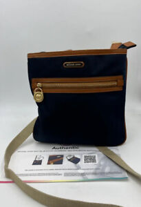 Authenticated Michael KorsKempton Navy Nylon Leather Crossbody Shoulder Bag