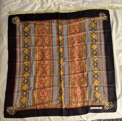 迪奥丝绸 100% 围巾多色 33 英寸方形 - 30 岁以上 — 第 1/2 张图片