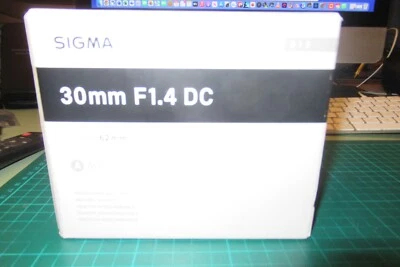 Sigma 30mm F1,4 DC HSM Art for Canon - Image 1 of 4