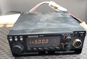 Tylko zasilanie - dwuzakresowy nadajnik-odbiornik KENWOOD TM-701 FM 144 MHz / 430MHz 10W - Zdjęcie 1 z 8