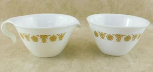CREMA CORELLE de colección con mango enganchado y CUENCO DE AZÚCAR ABIERTO - Mariposa dorada - Imagen 1 de 10