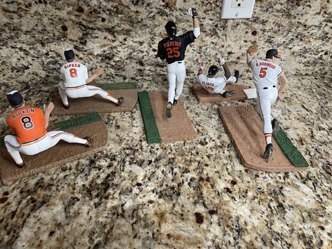 Lot of 5 McFarlane MLB Baltimore Orioles Loose Figures - Cal Ripken, Robinson Cover