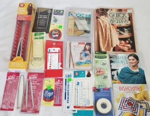 Lote de libros de ganchos de ganchillo cuentan 10 más telar agujas protectores de puntos - Imagen 1 de 8